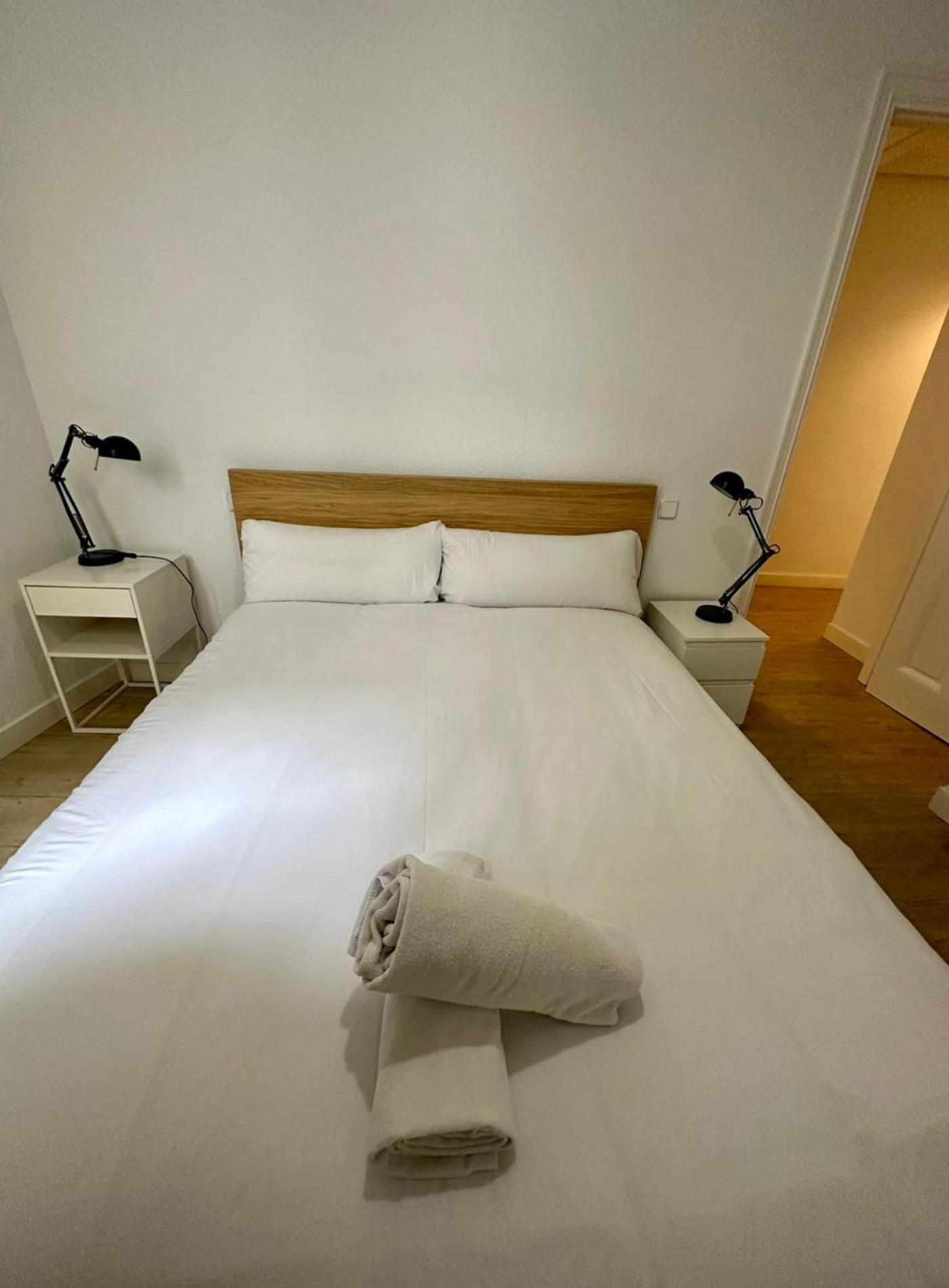 Central Loft Para 3Pax En Huertas-Cortes มาดริด ภายนอก รูปภาพ