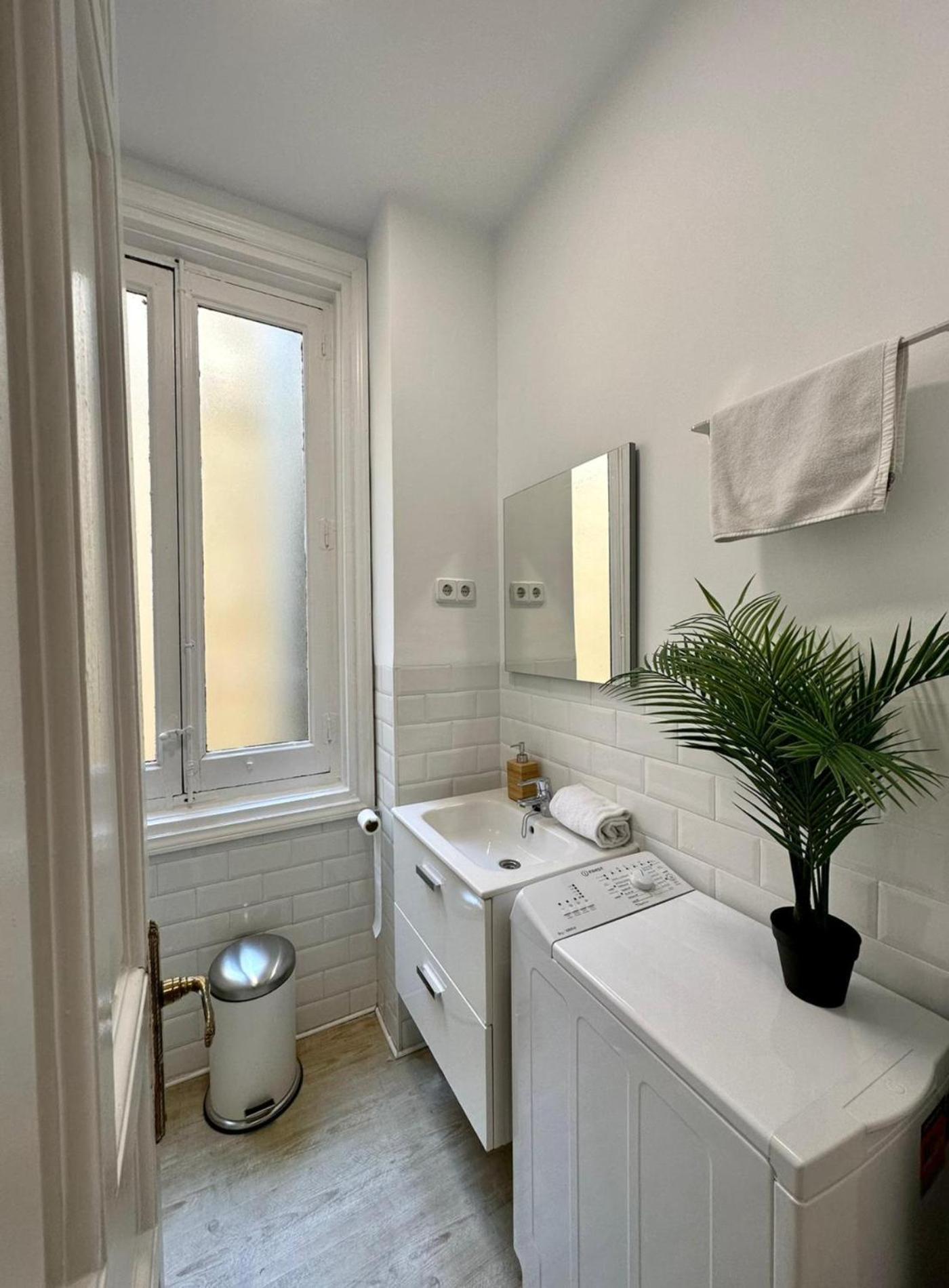 Central Loft Para 3Pax En Huertas-Cortes มาดริด ภายนอก รูปภาพ